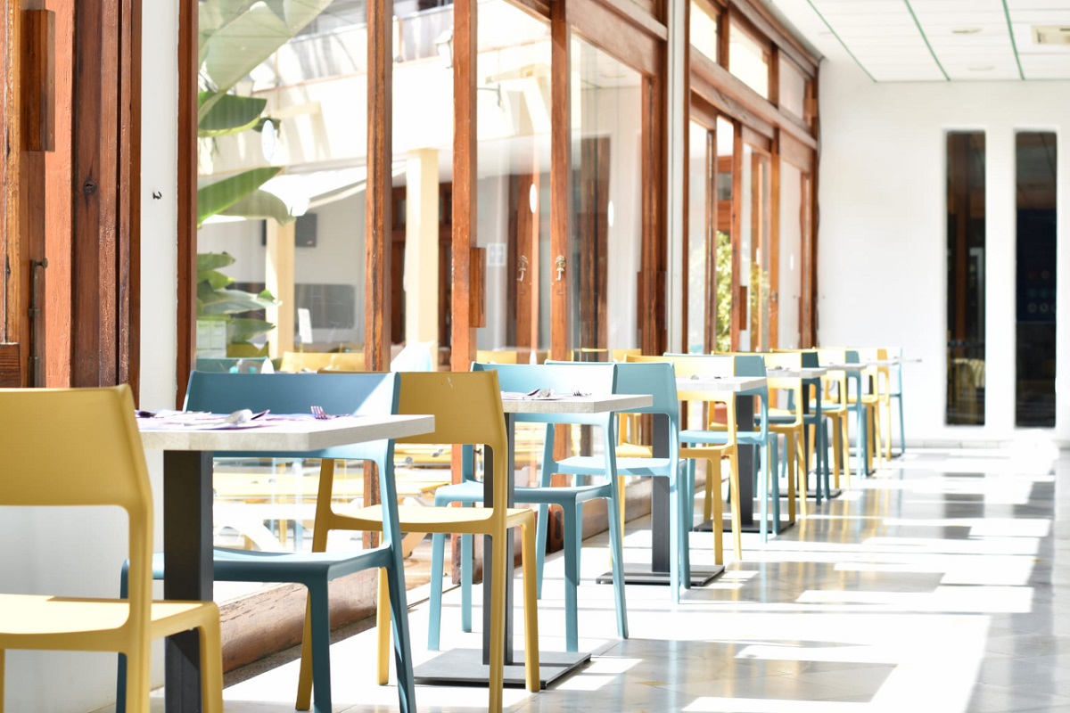 5. Restaurant (4)