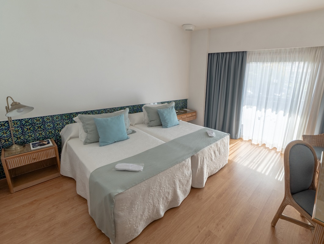 3.3 Double Room (1)